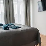 Revliving Maisonette Tres Mirades Am Steinertor Apartment
