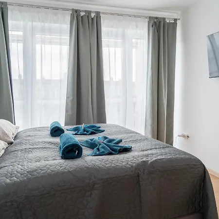 Revliving Maisonette Tres Mirades Am Steinertor