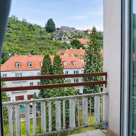 Apartment Revliving Maisonette Tres Mirades Am Steinertor Krems an der Donau