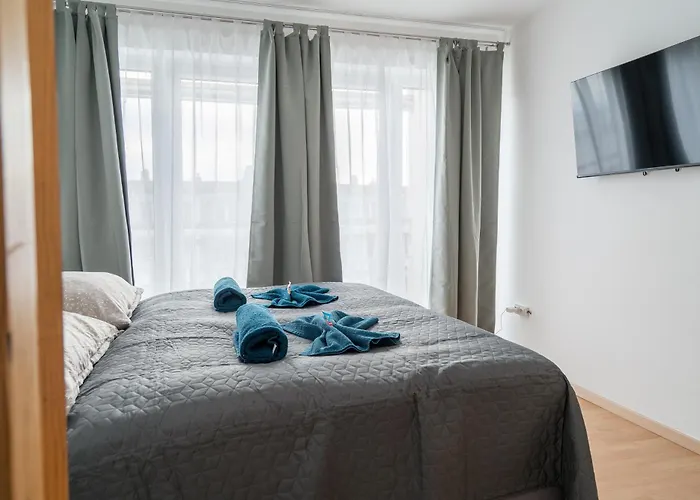 Revliving Maisonette Tres Mirades Am Steinertor